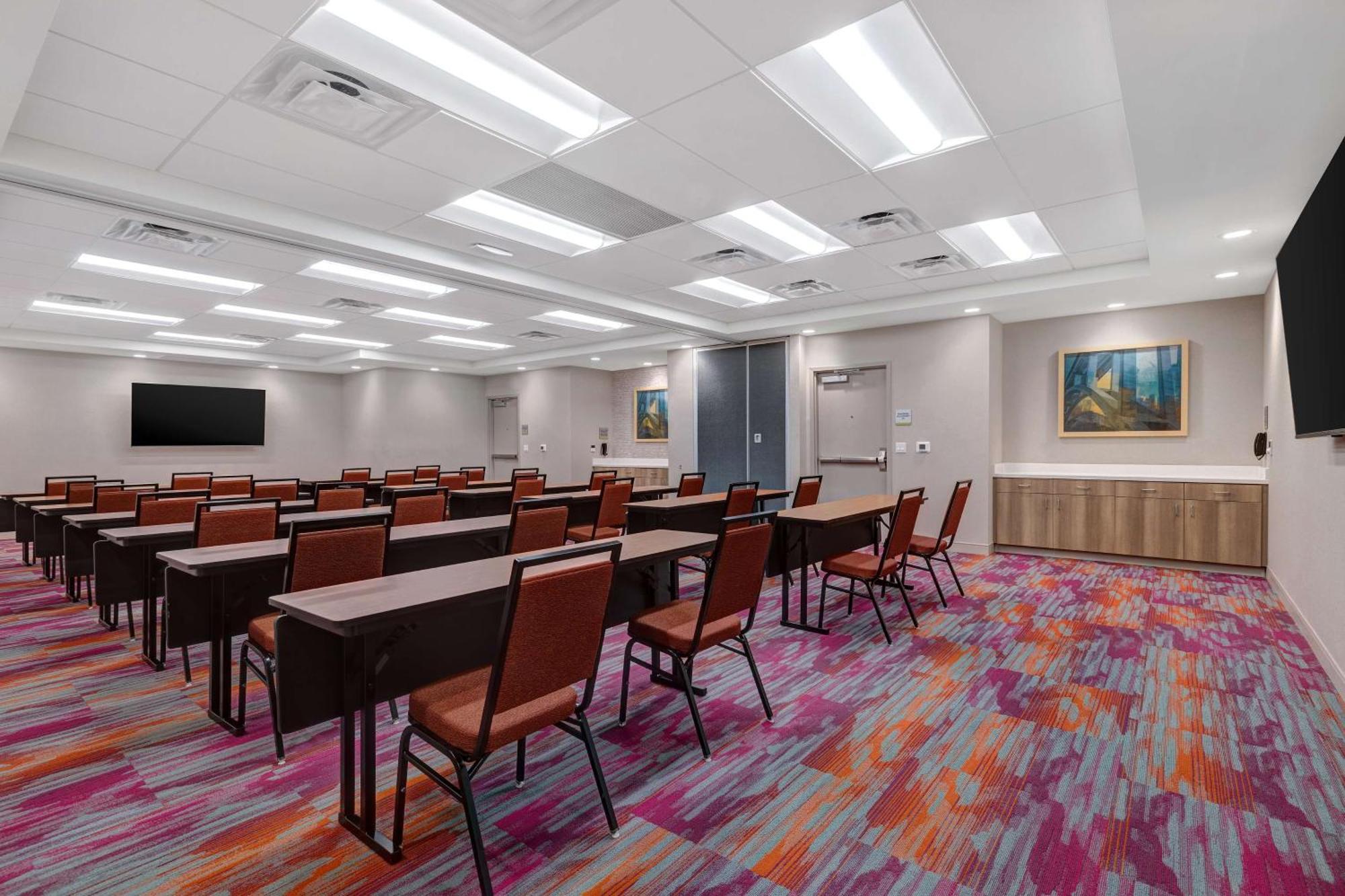 Home2 Suites By Hilton Las Vegas Southwest I-215 Curve Exterior photo